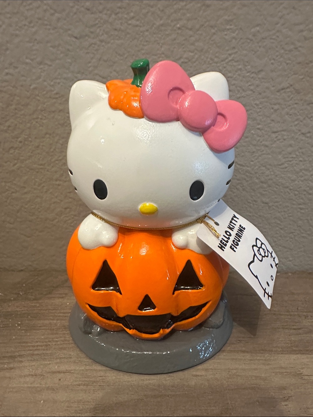 Hello Kitty White & Pink Figure with Orange Pumpkin
